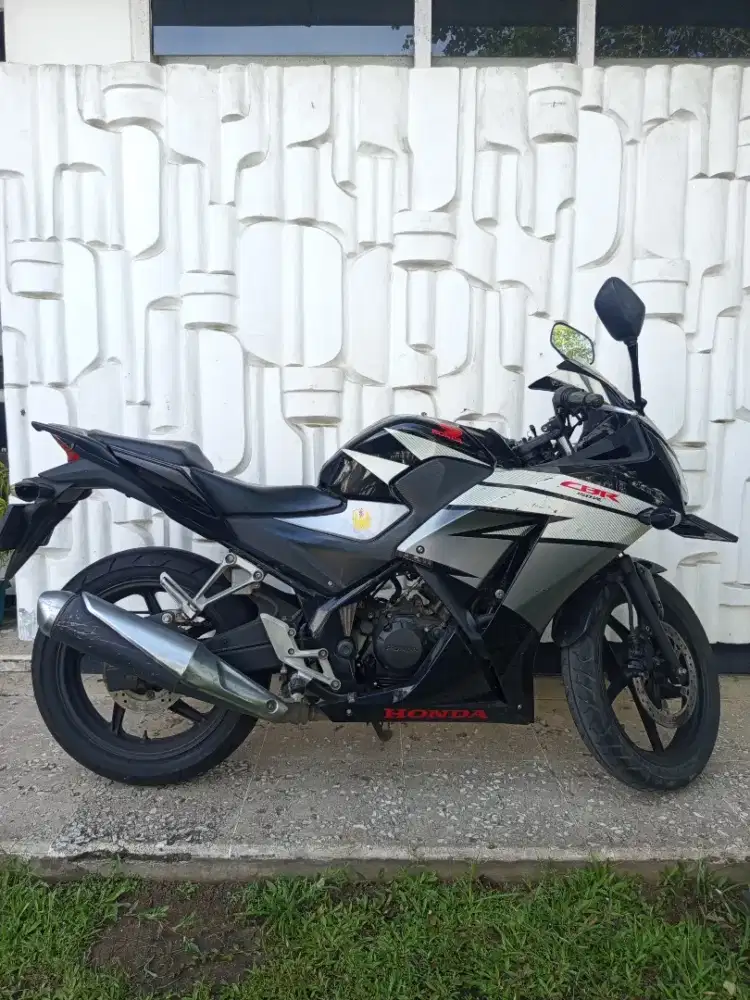 Honda CBR 1 tangan dr Baru