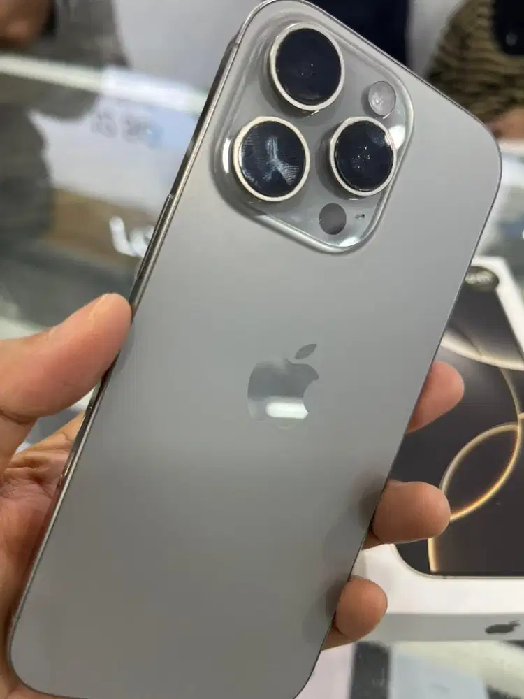 HP IPHONE 16 PRO 512 GB EX IBOX KOMPLIT BAWAAN PABRIK