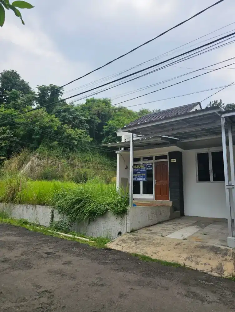Dijual rumah hoek siap huni