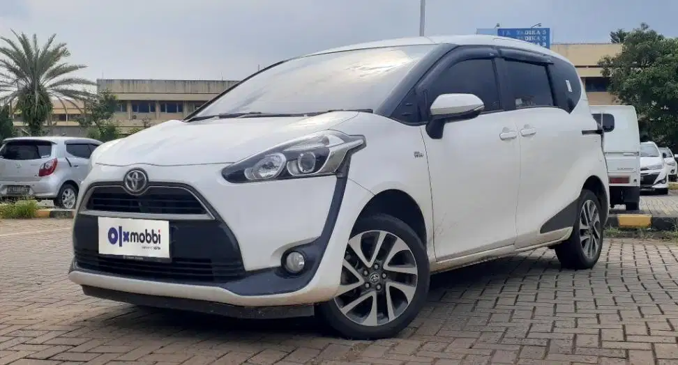 TDP 8,JT, Toyota Sienta 1.5 V Bensin-MT Putih 2018