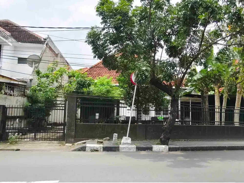 Rumah Ry Joyoboyo Surabaya Dekat DTC, TP, KBS, SMP Santo Yosep cocok untuk Aneka Usaha