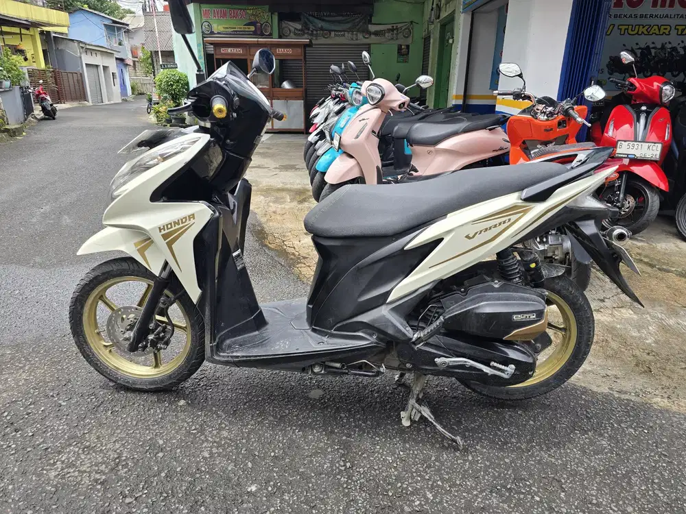 DIJUAL CASH HONDA VARIO KZR 125 CBS THN 2014 PAJAK OFF 1x SIAP PAKAI