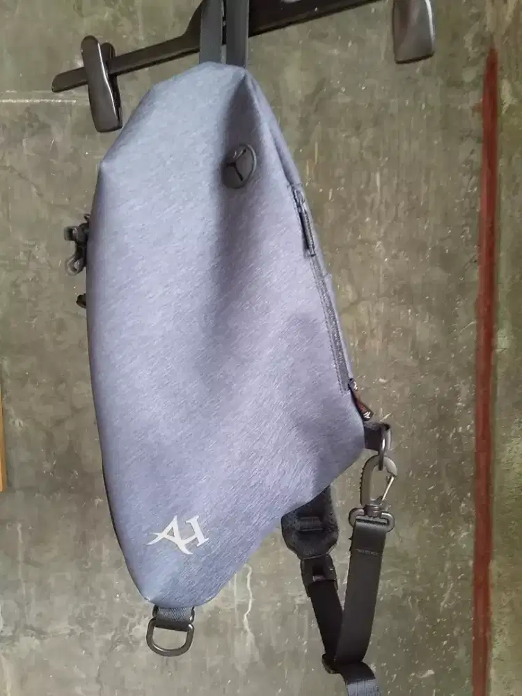 Tas Selempang Sling Bag