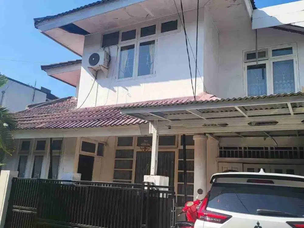 Rumah Sewa Strategis Di Bintaro Sektor 9