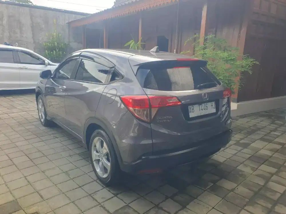 HRV E 2017 MATIC AB KM RENDAH