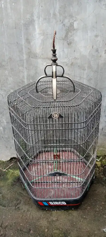 Sangkar murai segi enam klasik