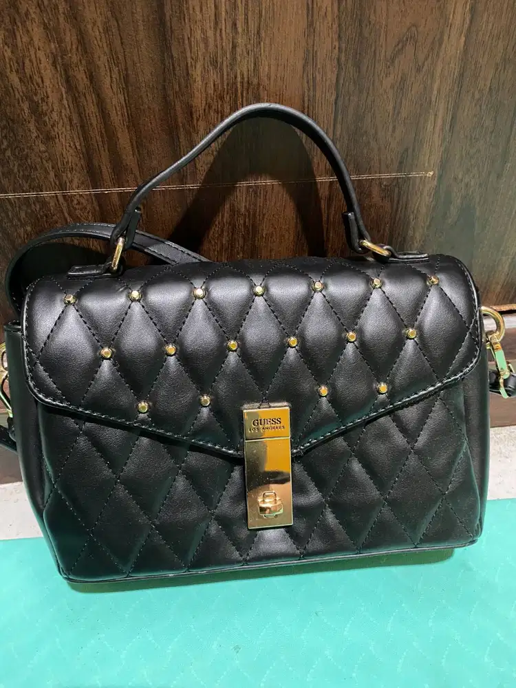 Bethel top handle crossbody guess