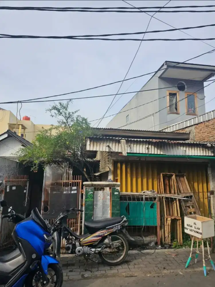 Dijual rumah pinggir jalan untuk tempat usaha