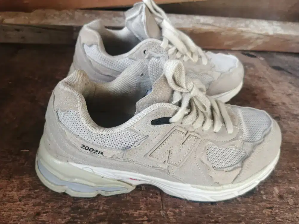 Jual sepatu nb size 41 bisa kirim bayar cod