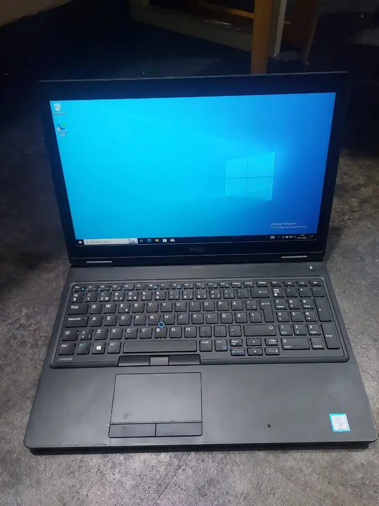 Dell Latitude 5580 Core i5 Generasi 6 Original second