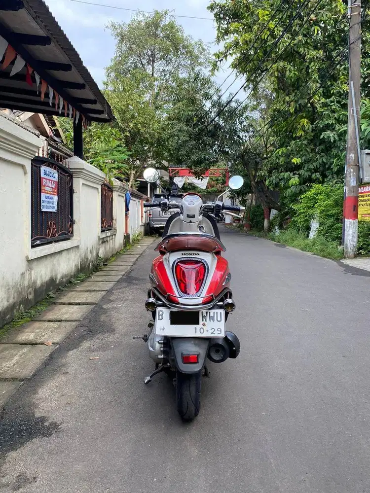 Scoopy Karbu 2011 Merah Rawatan