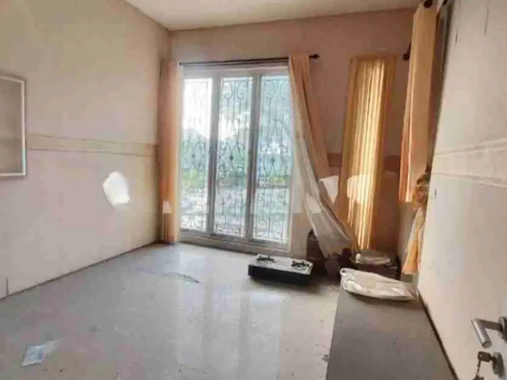 Dijual Cepat Rumah Modern Minimalis di Royal Residence Wiyung Surabaya