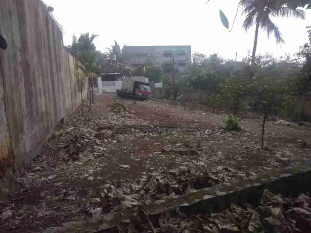 Jual tanah siap bangun dalam komplek dekat andre taulany Jl kesehatan Bintaro Jaksel