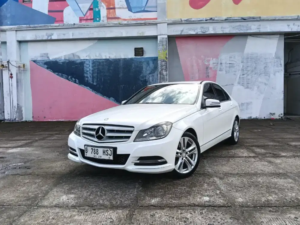 Mercedes C200 Avantgarde CGI W204 2012
