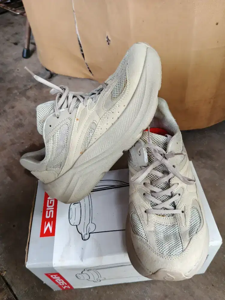 Jual sepatu ortuseght original size 40 bisa kirim bayar cod