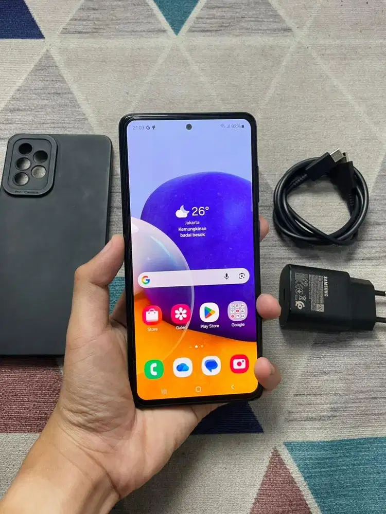 SAMSUNG GALAXY A72 8+8/256