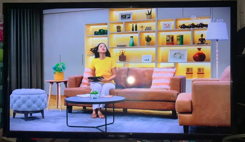 Televisi polytron 32