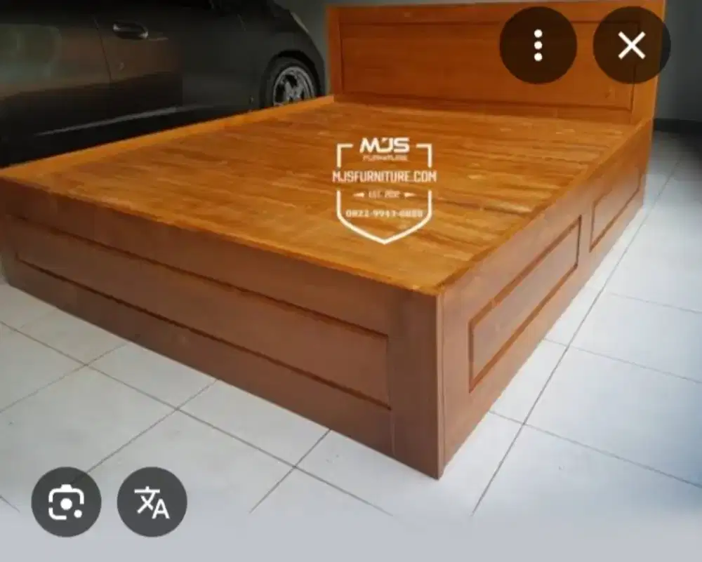 Di jual ranjang jati tua. Murah...