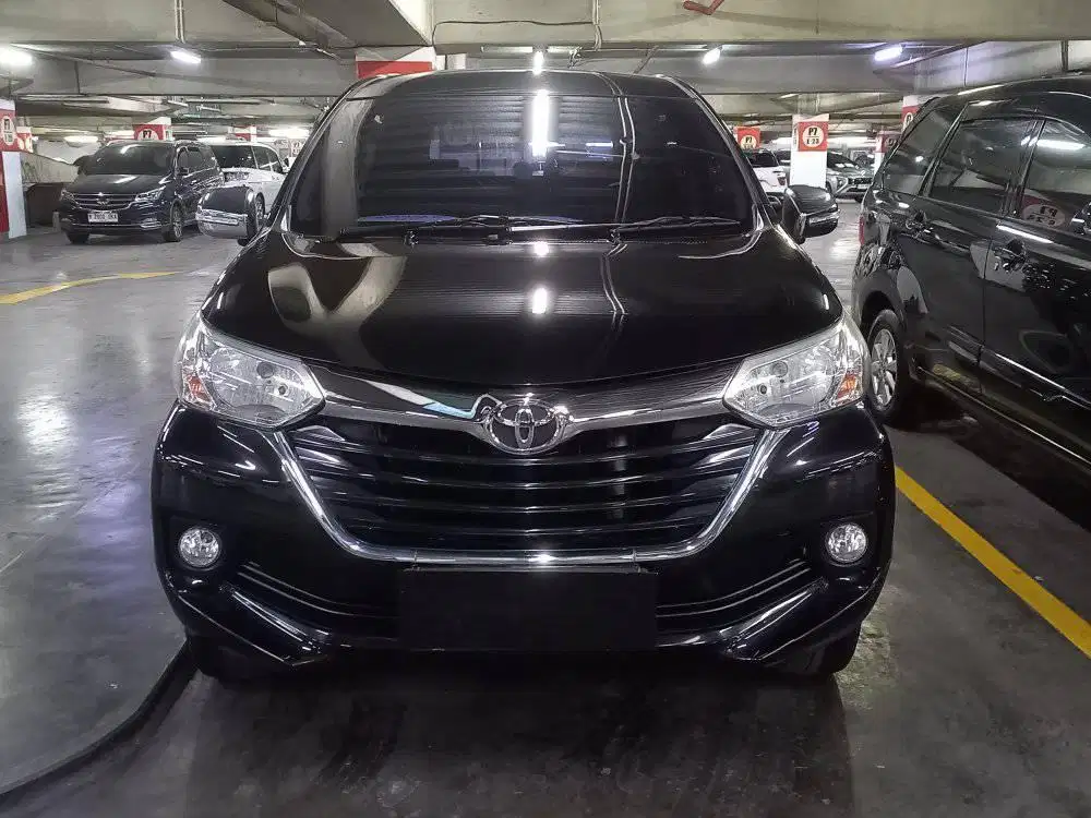 Toyota Avsnxa G manual 2017
