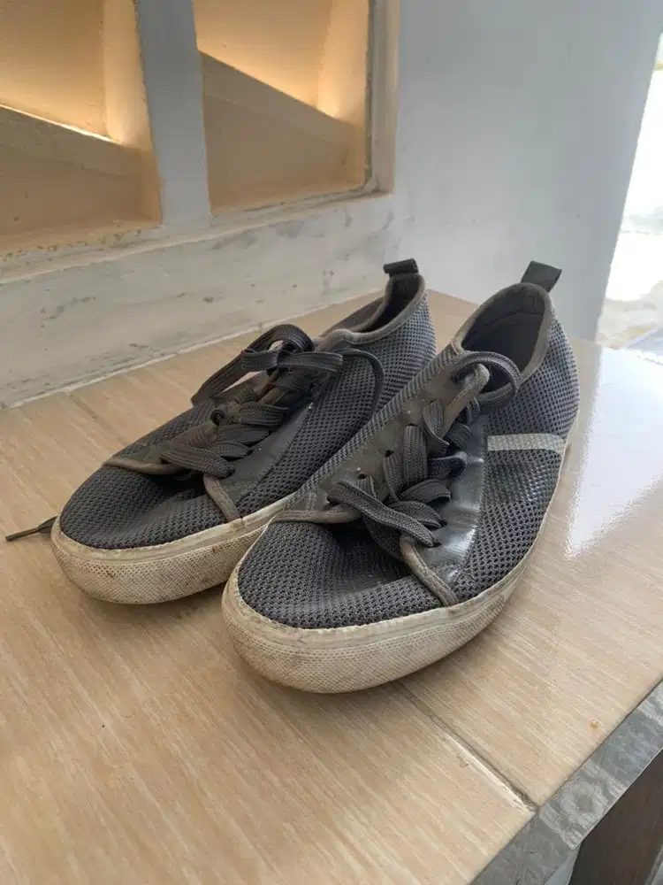 Sepatu airwalk bekas