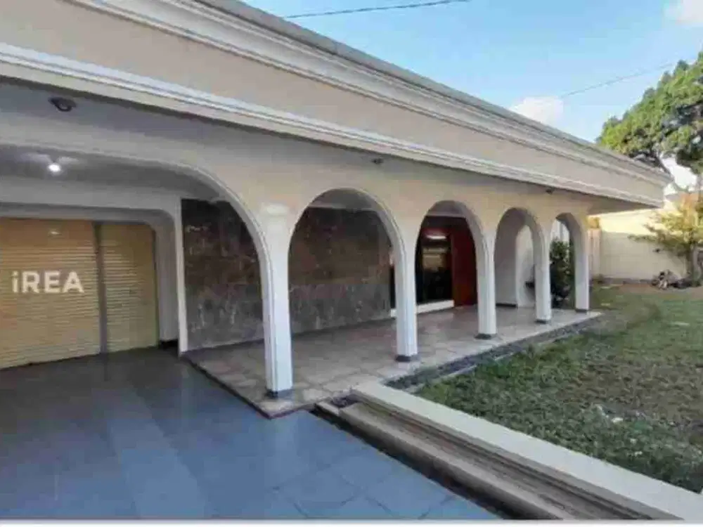 rumah dijual  solo di Nusukan  Banjarsari Surakarta