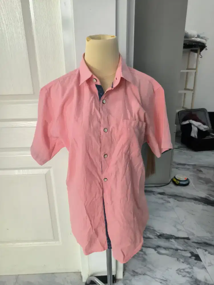 Kemeja Pria Juan Carlos Lengan Pendek Pink