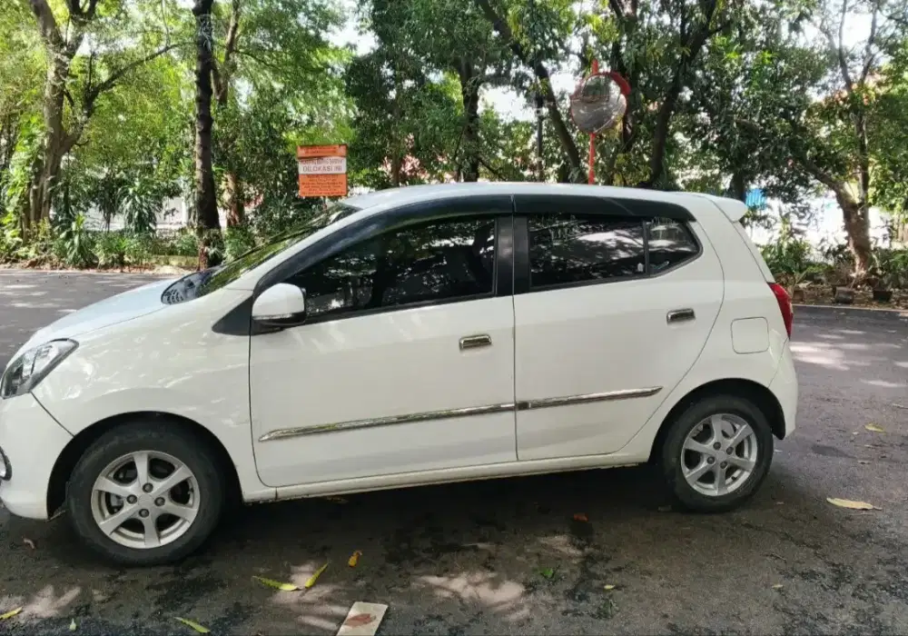Daihatsu Ayla 2014 Matik Jual
