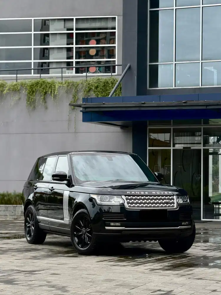 CASH LOW KM Range Rover Vogue 3.0 Supercharged 2016 Like New