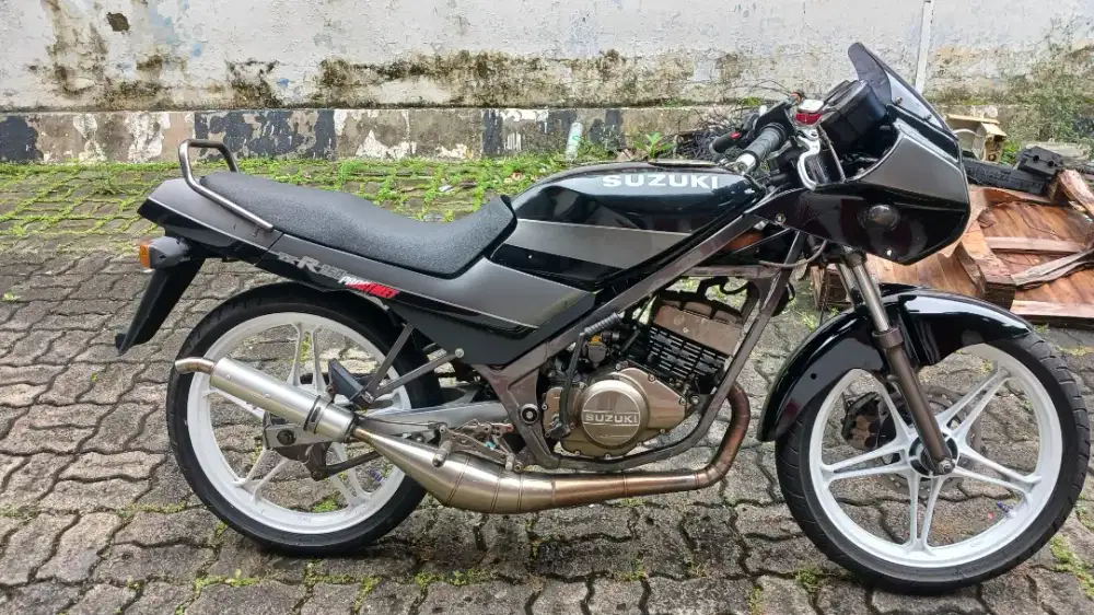 Di jual suzuki RGR 150 tahun 1996