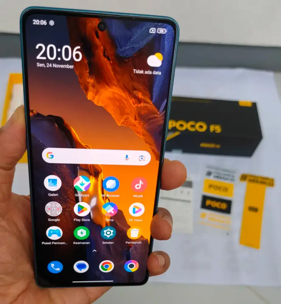 XIAOMI POCO F5 mulusss like new.
