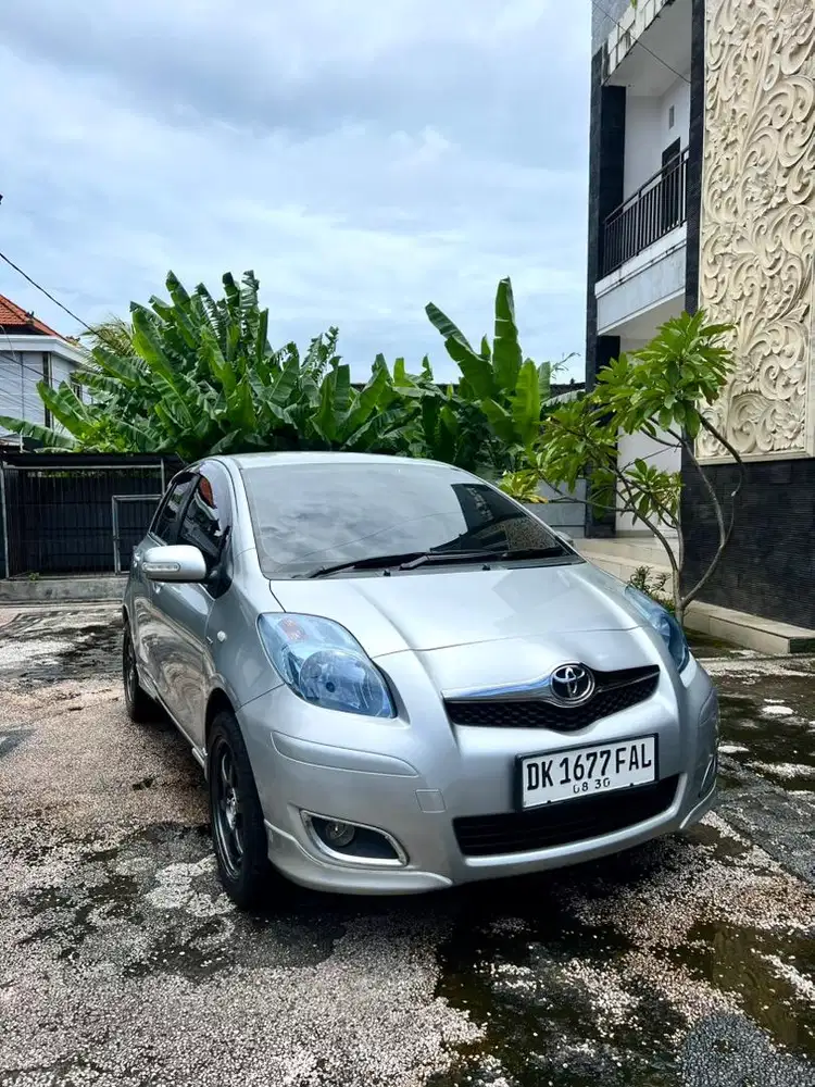 BUC Toyota Yaris E Manual 2010 (Nego sampai deal)