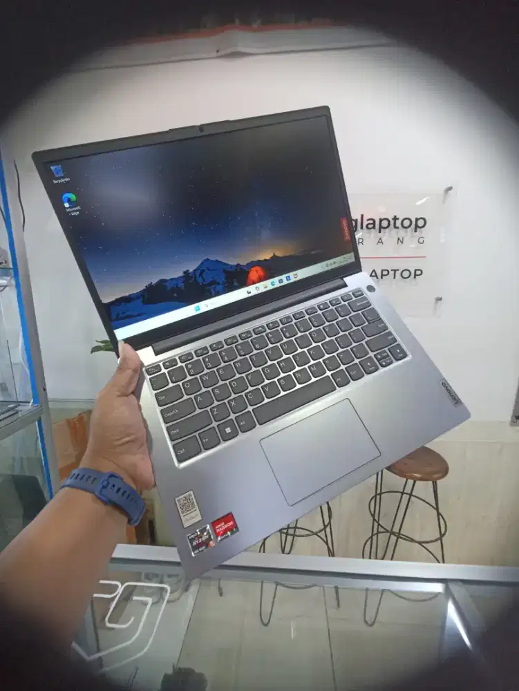 Dijual Ideapad Slim 3 AMD Ryzen 5-7530u 8/512 Radeon Murah!