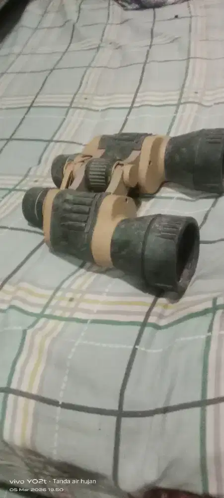 teropong (binoculars)