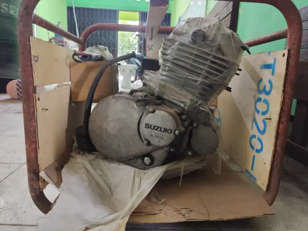 Jual Mesin Suzuki Thunder 250 (GS250X)