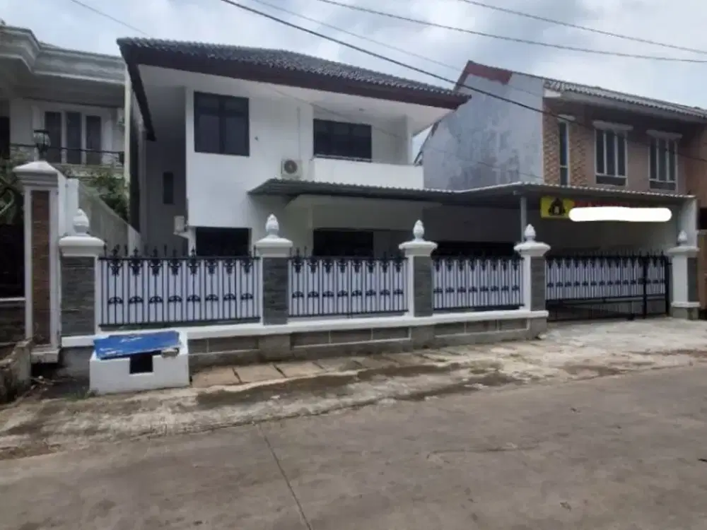 AC56 Rumah Luas 450 m2 Disewakan di AL Duren Sawit Jakarta Timur