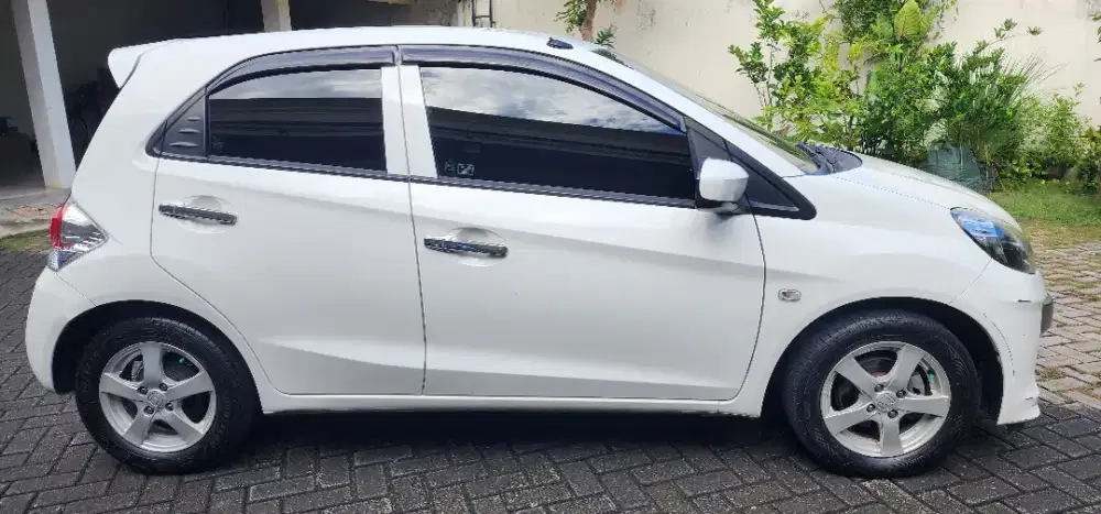 Dijual Honda Brio Tahun 2015