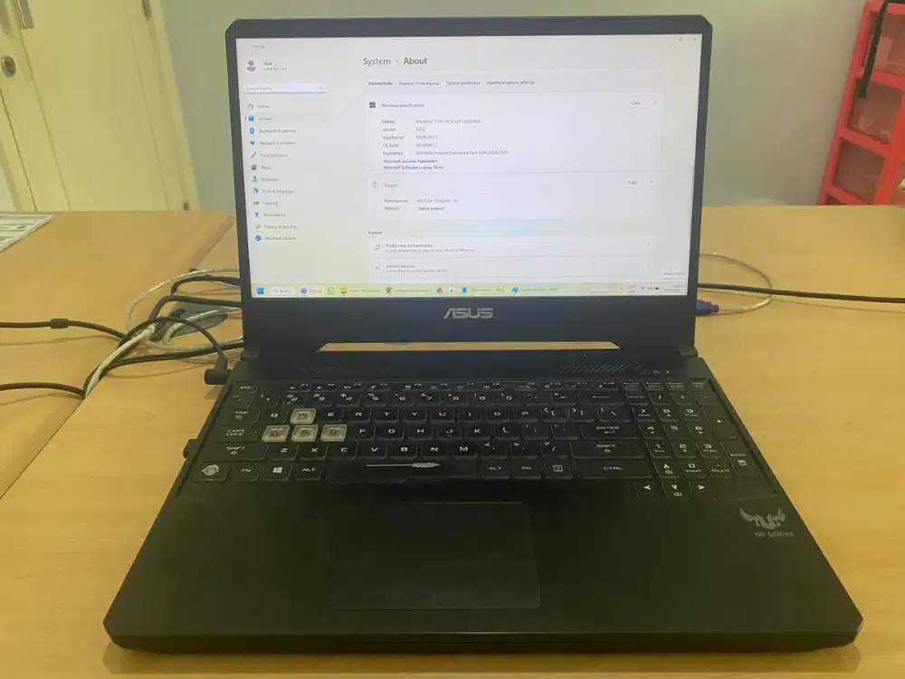 Asus TUF FX505GE, Intel Core i7, RAM 32 GB, SD 512 GB. 2 Charger.
