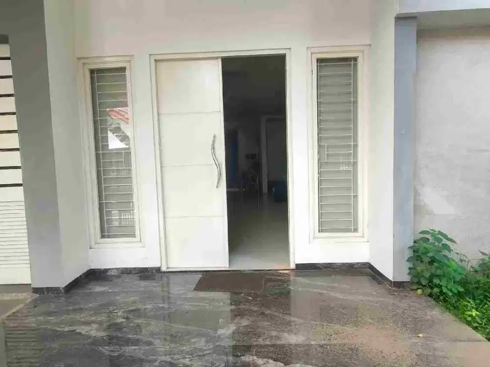 Dijual Rumah Bagus Villa Valensia Pakuwon Indah dekat PTC