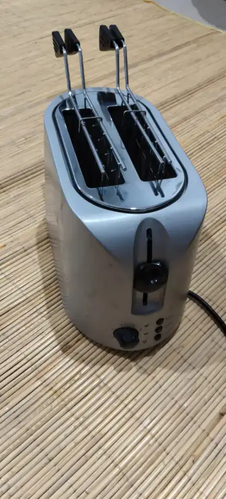 Bread toaster / panggangan roti