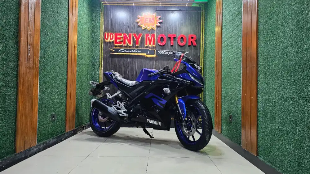 UD ENY MOTOR-YAMAHA R15 V3 MULUS TAHUN2020