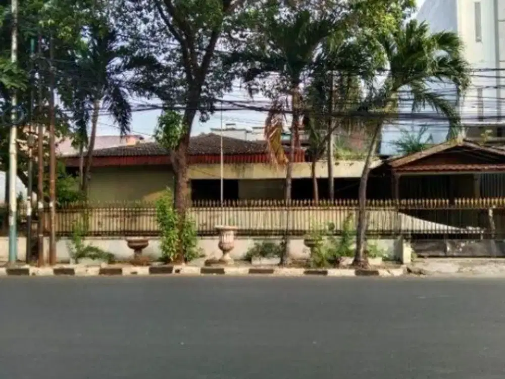 Rumah Di Cempaka Putih Raya - Harga Dibawah Njop - Peruntukan Komersial