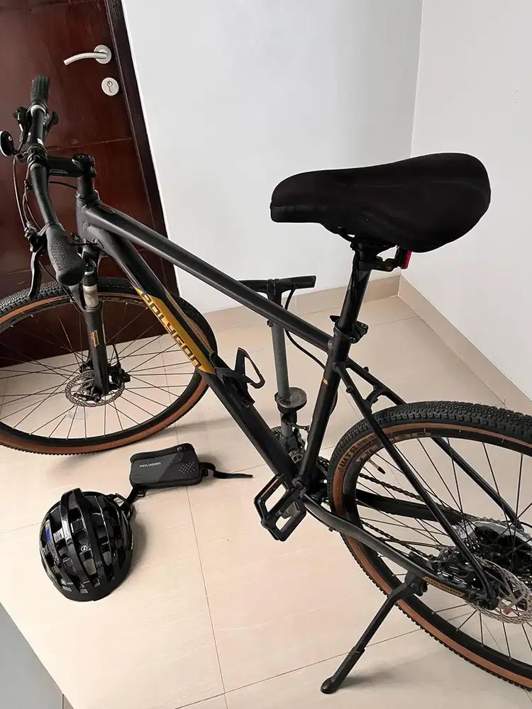 POLYGON HEIST X7 HYBRID BIKE SECOND