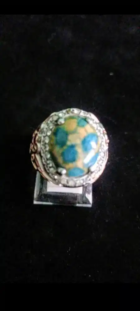 BATU PIRUS UNIK NATURAL