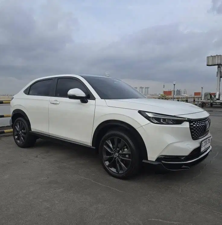 HRV Rs Turbo 1.5 cvt Sensing Putih