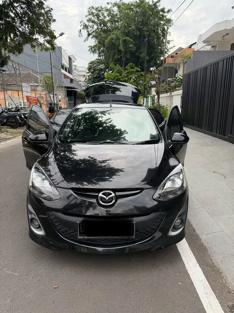 Mazda 2 2012 Bensin