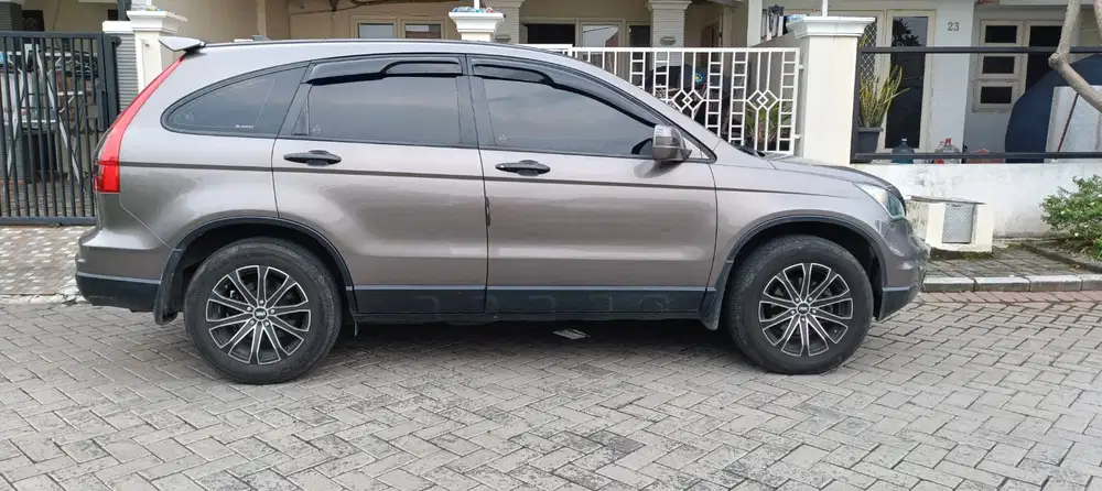 Honda CR-V 2010 Bensin