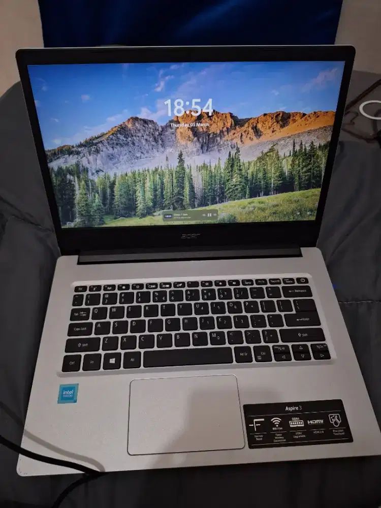 Acer Aspire 3 A314-35 SSD 256GB Mulus Siap Pakai + Charger & Tas