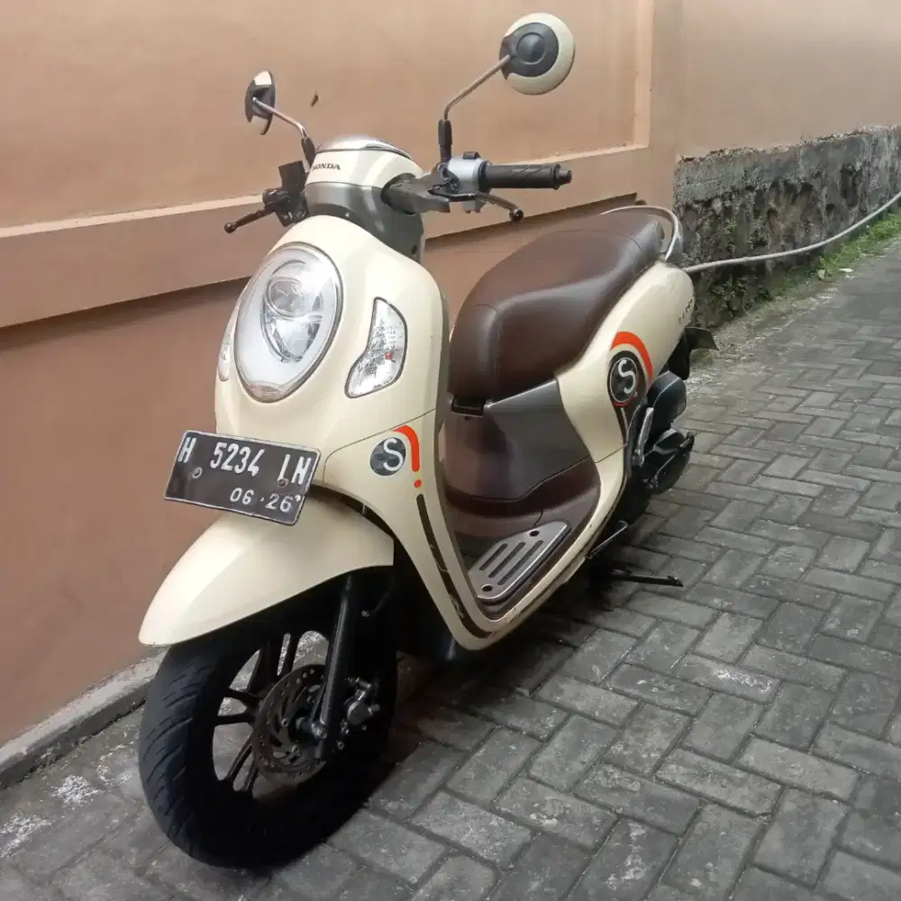 Scoopy sporty 2021 istimewa