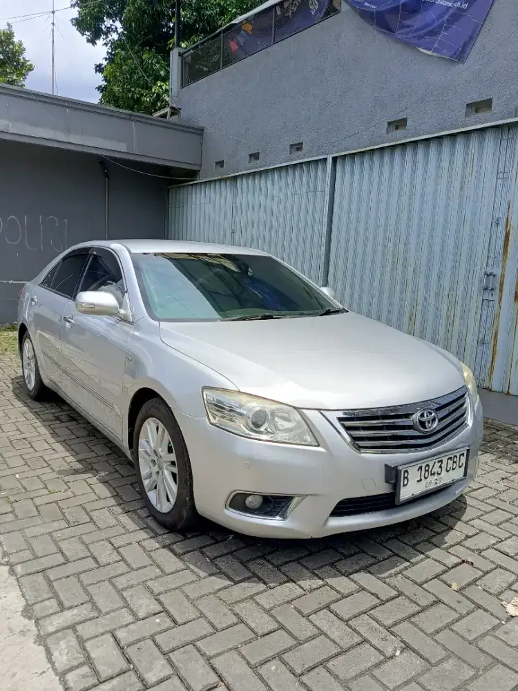 Toyota camry v 2010