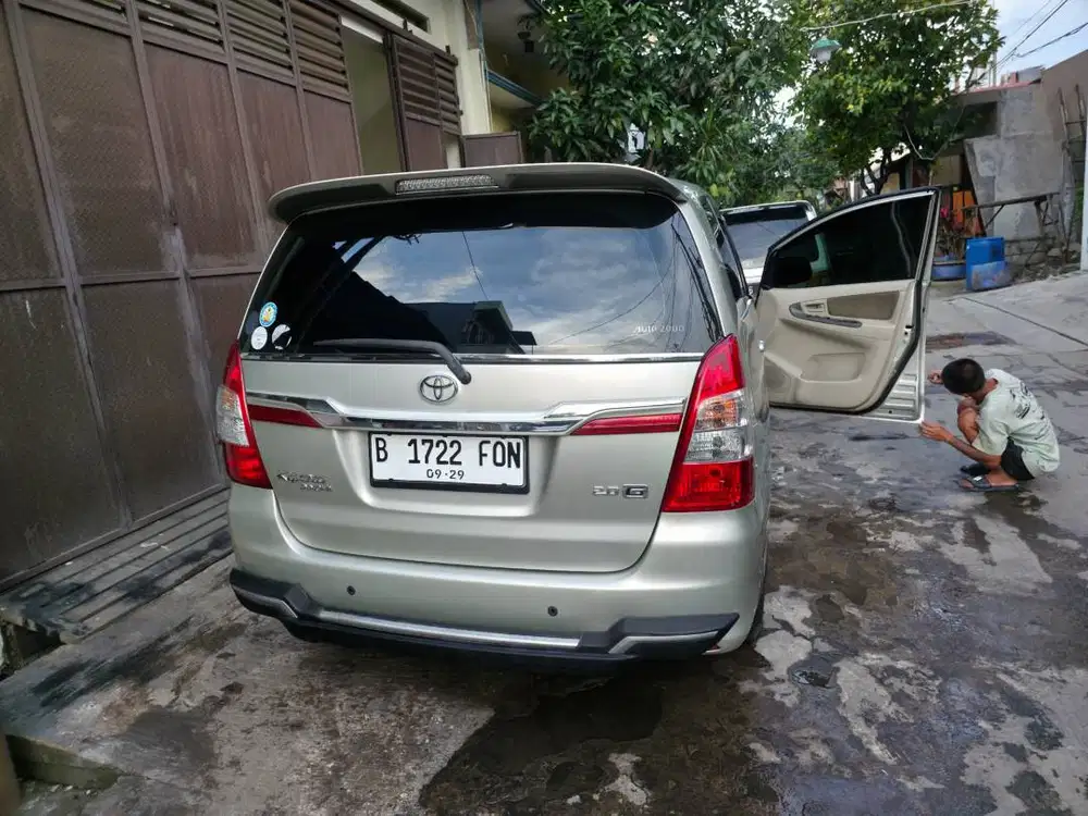 Toyota Kijang Innova Inova Barong G AT Matic Tahun 2014 Silver ,2015